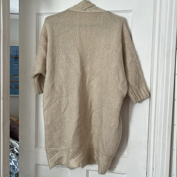 Summum beige sweater size small/medium - Picture 4 of 4